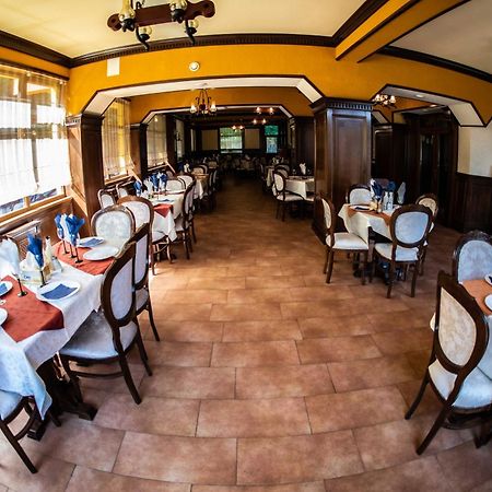 Hotel Trei Brazi Băile Olăneşti المظهر الخارجي الصورة
