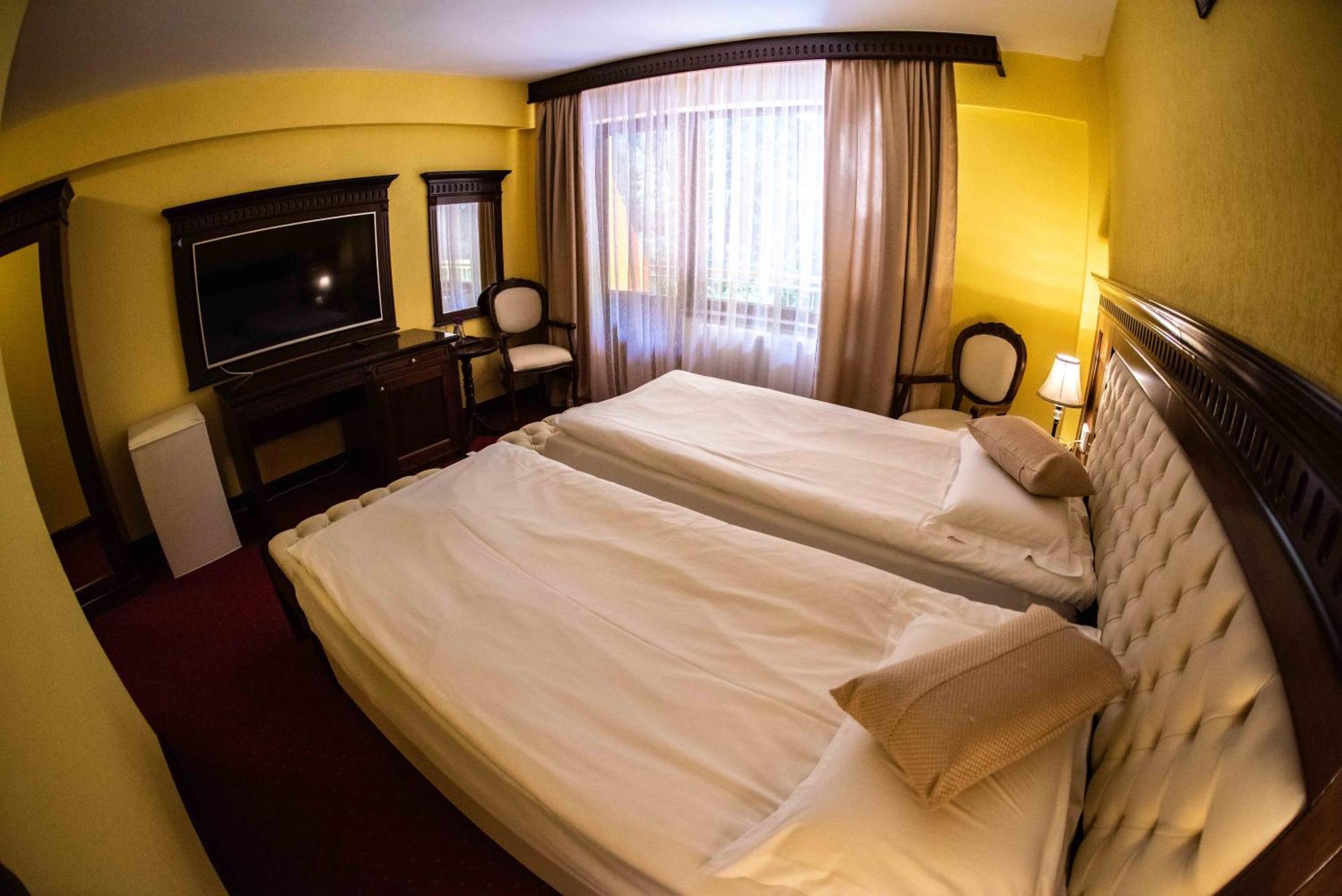 Hotel Trei Brazi Băile Olăneşti المظهر الخارجي الصورة