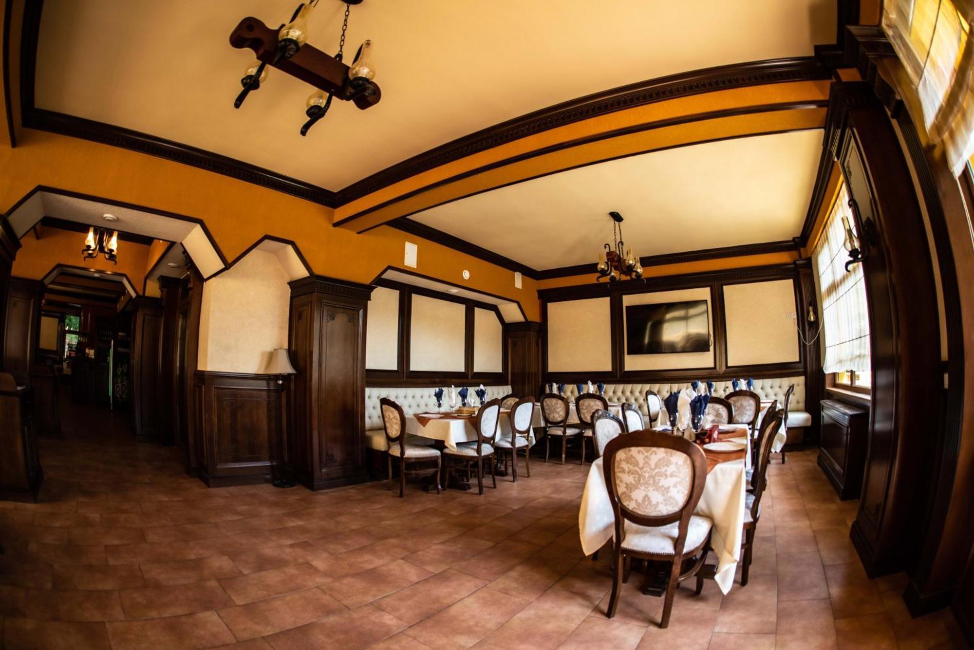 Hotel Trei Brazi Băile Olăneşti المظهر الخارجي الصورة
